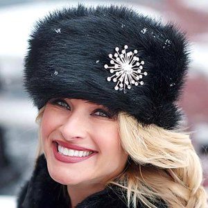 Donna Salyers' Fabulous-Faux Fur Russian Hat